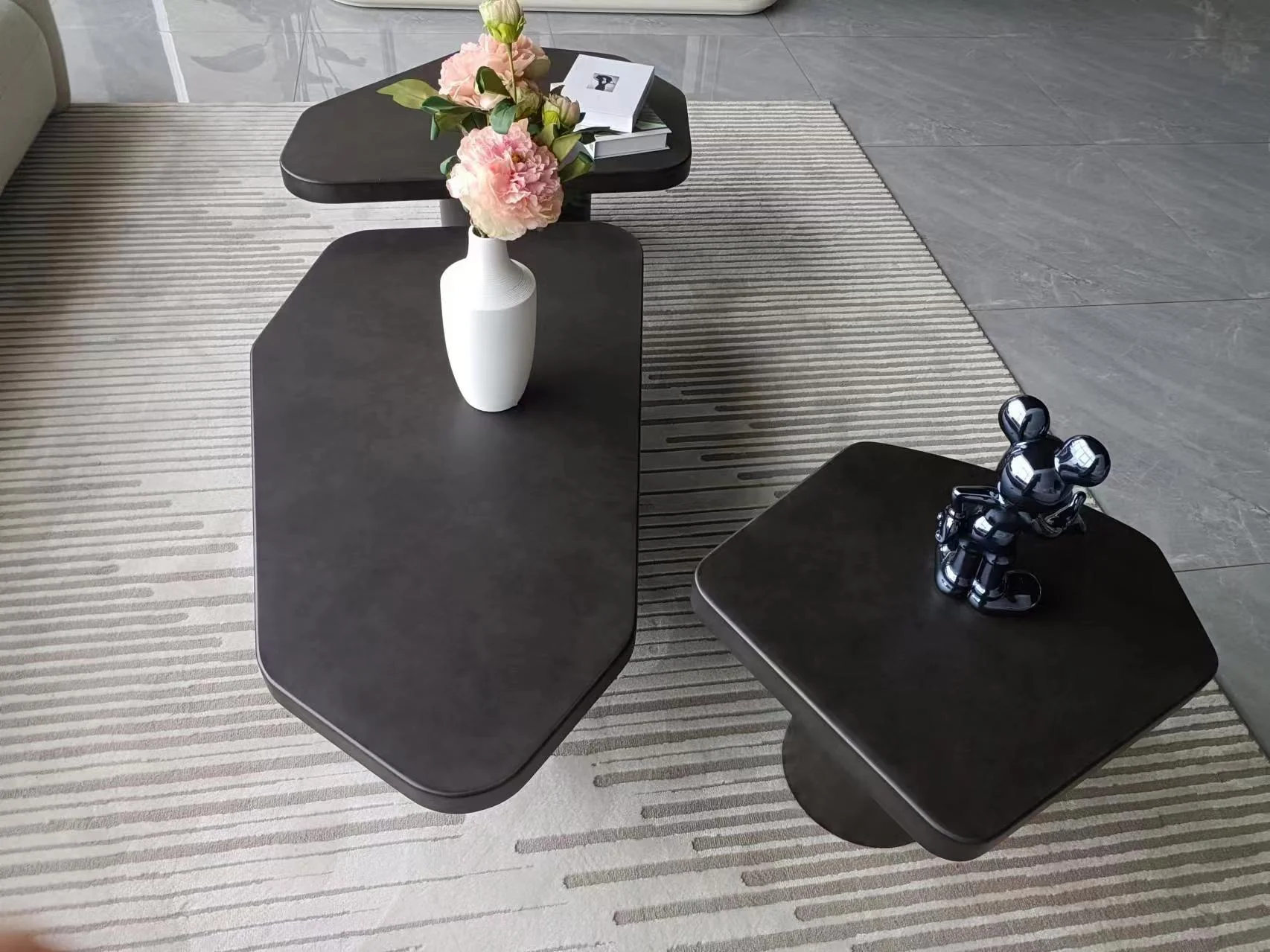 Liguria Side Table - Image 3